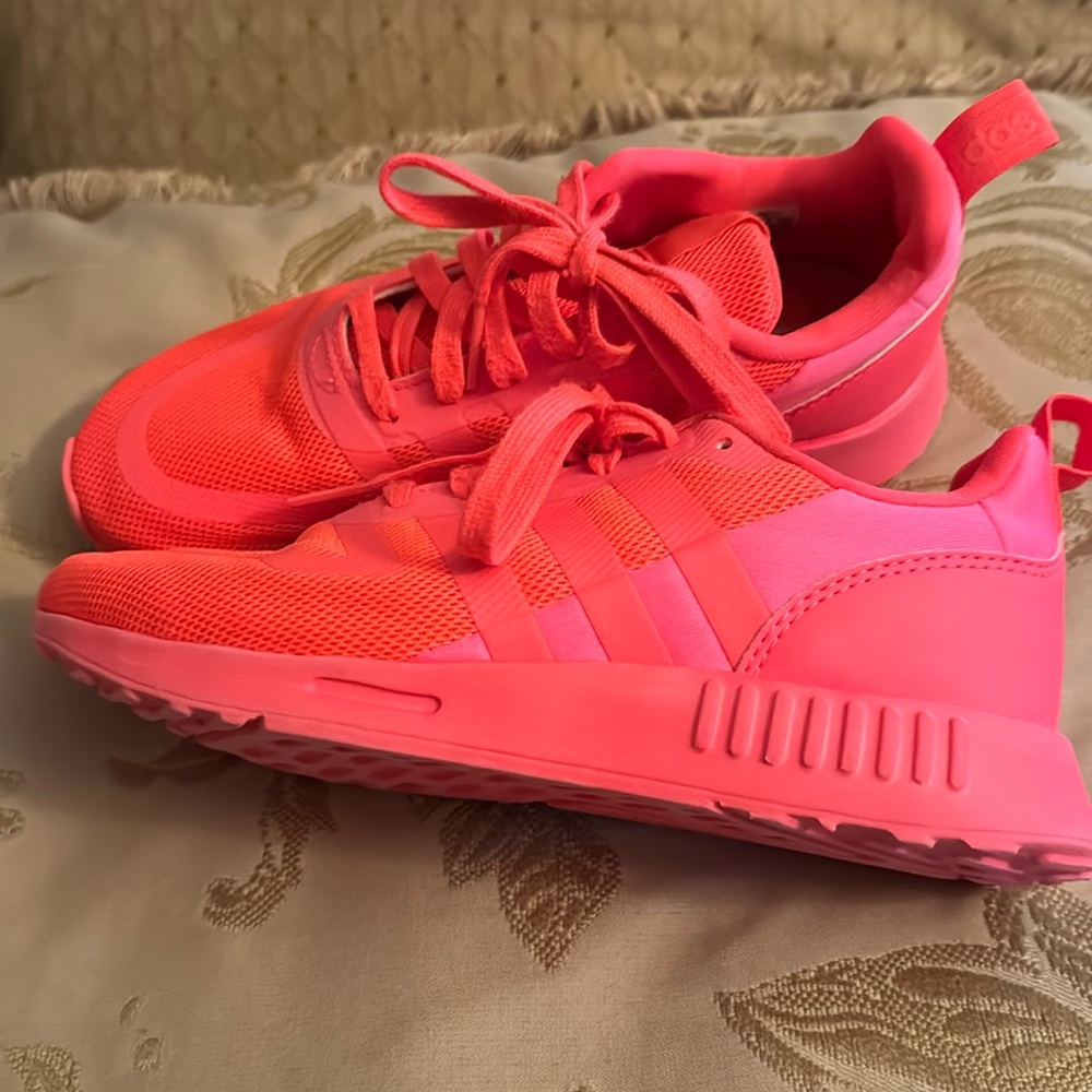 Adidas Big kids sneakers